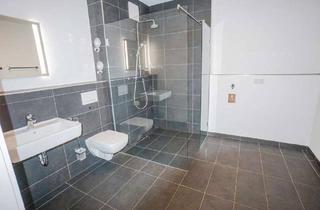 Wohnung mieten in 90522 Oberasbach, Helle 2-Zimmer- Wohnung mit großem Westbalkon, moderner Einbauküche, XXL-Dusche, Aufzug & Tiefgarage