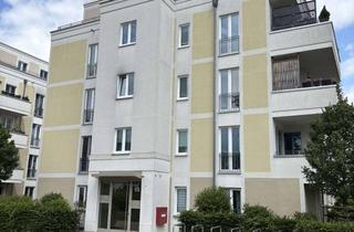 Sozialwohnungen mieten in 12685 Marzahn, Großzügige 2-Raumwohnung mit Blick ins Grüne! Ohne WBS!