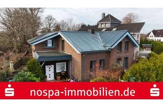 Haus kaufen in 24988 Oeversee, Wohnhaus mit viel Wohnfläche, Doppelgarage mit Abstellraum und Terrasse in Munkwolstrup