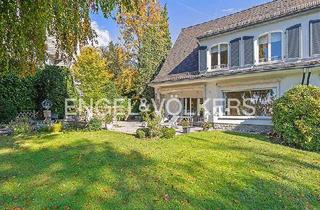 Doppelhaushälfte kaufen in 61476 Kronberg, Stilvolle Doppelhaushälfte mit Burgblick und Gartenidylle