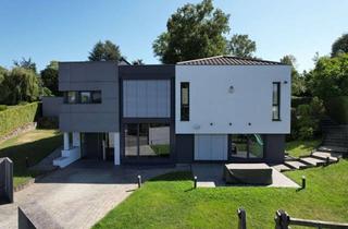 Villa kaufen in 53757 Sankt Augustin, Alter Niederberg - Exklusive Villa mit Pool & Sauna