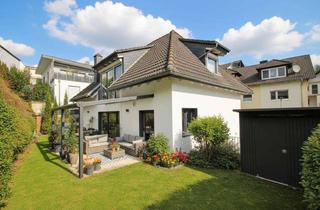 Einfamilienhaus kaufen in 65812 Bad Soden, Neuwertig & Hochwertig - Exklusives Einfamilienhaus mit flexibler Einliegerwohnung in Bad Soden Alte