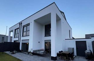 Haus mieten in 52388 Nörvenich, Sie suchen ein Haus zur Miete? Schöne Doppelhaushälfte mit Garten und Garage in Nörvenich