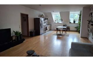 Wohnung kaufen in Auf Der Windschnur 37, 94469 Deggendorf, Geräumige 120 m² Dachgeschosswohnung in bester Lage