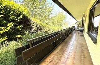 Wohnung kaufen in 79410 Badenweiler, Oase! Traumwohnung mit großer Terrasse + riesigem Balkon in schöner und ruhiger Lage von Badenweiler