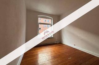 Wohnung kaufen in 24114 Südfriedhof, Frei & voller Potenzial: 2-Zimmer-Altbauwohnung aus 1920 im denkmalgeschützten Haus!