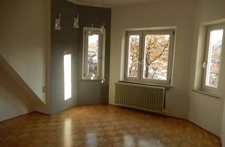 Wohnung mieten in Tölzer Straße, 83714 Miesbach, Charmante 4-Zimmer Dachgeschosswohnung in Miesbach, modernisiert