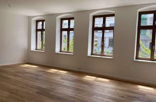 Wohnung mieten in Zöllnerstr. 16, 09111 Zentrum, Hochwertige 4 Zimmer Wohnung mit 2 Balkonen