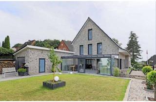 Haus kaufen in 21502 Geesthacht, Exklusives Anwesen mit zwei Einliegerwohnungen