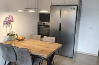 Wohnung kaufen in 45891 Gelsenkirchen, Gelsenkirchen - Frisch grundrenovierte 3 Zimmer Wohnung zu verkaufen ohne Makler