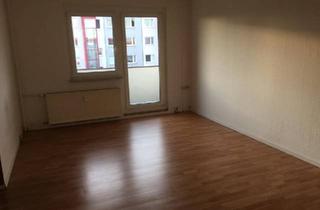 Wohnung kaufen in 07607 Eisenberg, Eisenberg - Eisenberg große 2 ZKB Balkon mit EBK am Krankenhaus