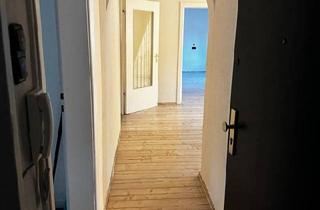 Wohnung kaufen in 86156 Augsburg, Augsburg - 4-Zimmer Wohnung zur Kapitalanlage oder Selbstnutzung ohne Makler