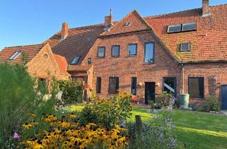 Haus kaufen in 24996 Sterup, Sterup - Leben im historischen Schulhaus - Ostseenähe, Gartenidyll, Weite