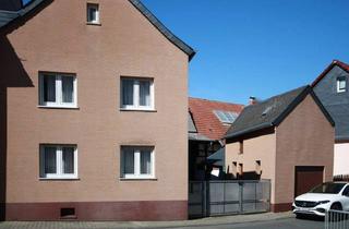 Bauernhaus kaufen in 65510 Hünstetten, Hünstetten - ***Landleben mit Herz. Gepflegt, charmant und ausbaufähig! Ein Bauernhaus in Hünstetten-Beuerbach!