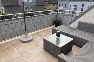 Wohnung kaufen in 51067 Holweide, Köln-Holweide ! 4 Zimmer Wohnung -neuwertig- mit Dachterrasse in Süd-Ausrichtung in 3 Familien-Haus