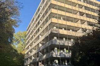 Wohnung kaufen in 25469 Halstenbek, Geräumige 3-Zimmer-Wohnung mit 2 Balkonen und Stellplatz