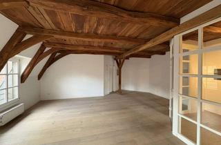 Wohnung mieten in 48653 Coesfeld, Eine seltene Gelegenheit: Charmante 2 Zimmer Dachgeschoss-Wohnung in historischem Stadthaus am Wall