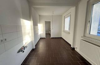 Wohnung mieten in Poststraße 21, 08141 Reinsdorf, Raum für Komfort: Großzügige Wohnung mit zwei Balkonen und zwei Bädern