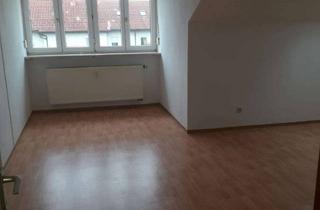 Wohnung mieten in Siebenbürgener Str. 11, 83301 Traunreut, kleine 3-Zimmer DG-Wohnung