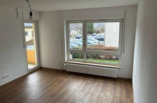 Wohnung mieten in Aueweg, 36381 Schlüchtern, Großzügige 2,5-Zimmer Wohnung mit Balkon und neuen Bodenbelägen zu vermieten