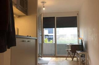 Wohnung mieten in Chiemgaustraße 138, 81549 Ramersdorf-Perlach, Studentenwohnung 1-Zimmer Wohnung im 2. OG mit Balkon in München-Ramersdorf nur Studenten