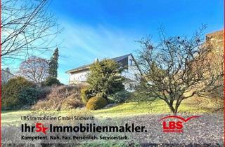 Einfamilienhaus kaufen in 88605 Meßkirch, Wohnhaus mit ELW auf 1.500 m² großem Grundstück + 3 Garagen in Sackgasse und Randlage