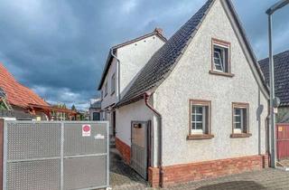 Einfamilienhaus kaufen in 67105 Schifferstadt, Charmantes Einfamilienhaus mit Balkon und Hof