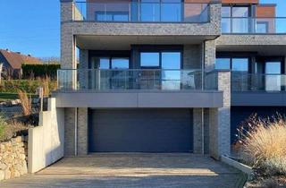 Villa kaufen in Schlehenweg 13a, 24376 Kappeln, Verkaufe Villenhälfte mit Schleiblick