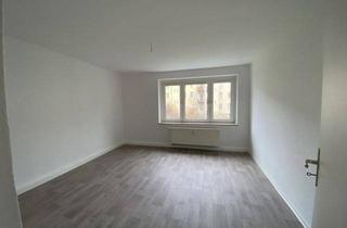Wohnung mieten in Hölderlinstr., 08525 Plauen, gut geschnittene 2-Raum-Wohnung in Haselbrunn