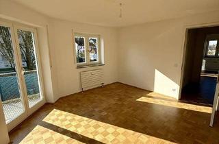Wohnung kaufen in Herzog-Ferdinand-Straße, 85456 Wartenberg, Seltene Gelegenheit: frisch sanierte 3‑Zimmer‑Wohnung mit 3 Balkonen, 2 Stellplätzen & Hobbyraum