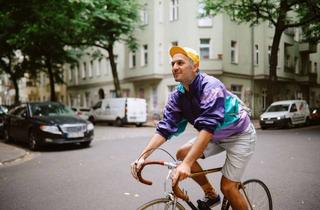 Wohnung kaufen in Weisestraße 21, 12049 Neukölln, BEZUGSFREI - Altbau am Tempelhofer Feld für 4.800 €/m²