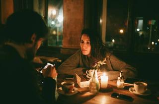 Wohnung kaufen in Weisestraße 21, 12049 Neukölln, Altbau-Kapitalanlage am Tempelhofer Feld unter 3.500 €/m²