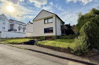 Wohnung kaufen in 53332 Bornheim, Rohdiamant in begehrter Lage - Eigentumswohnung in Roisdorf