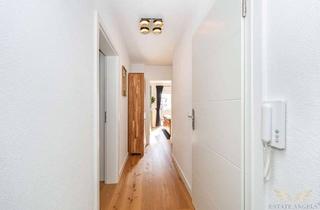 Wohnung kaufen in 82049 Pullach, Modernisierte 3 Zimmerwohnung zum Selbstbezug + 1 Apartment zum vermieten! 2 auf einen Schlag!