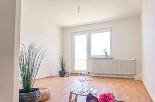 Wohnung mieten in Faleska-Meinig-Str. 156, 09122 Markersdorf, Großzügige 4-Raum-Wohnung mit 2 Balkonen