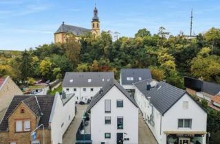 Haus kaufen in 55299 Nackenheim, DOPPELTE CHANCE - Zweifamilienhaus mit Garten – ideal für Eigennutzer & Investoren
