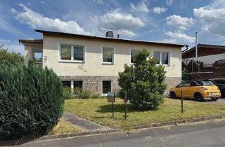 Haus kaufen in 07819 Triptis, Wohnen auf einer Ebene - Großer sanierungbedürftiger Bungalow mit viel Potenzial