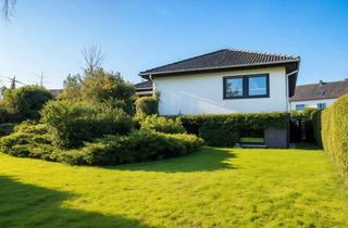 Haus kaufen in 63594 Hasselroth, WRS Immobilien - Hasselroth - Bungalow mit Einliegerwohnung und großem Grundstück