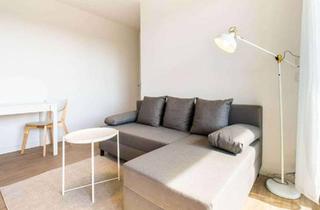 Immobilie mieten in Revaler Straße, 10245 Friedrichshain, Studio for rent in Berlin, bills included.