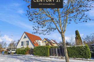 Doppelhaushälfte kaufen in 91056 Erlangen, Einziehen & Wohlfühlen: Gepflegte Doppelhaushälfte mit sonnigem Garten und viel Platz