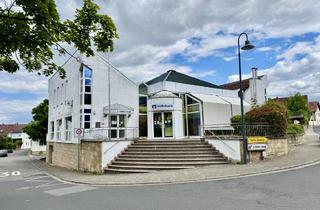 Gewerbeimmobilie kaufen in 55278 Mommenheim, Bürogebäude mit Parkplätzen