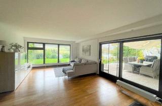 Wohnung kaufen in 73431 Aalen, Aalen - Seltene Gelegenheit 5 12 Zimmerwohnung inkl. Terrasse & Garten sowie TG Stellplatz in guter Lage