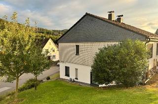 Einfamilienhaus kaufen in 51645 Gummersbach, Gummersbach - Einfamilienhaus mit Einliegerwohnung - 2 Einbauküchen inklusive