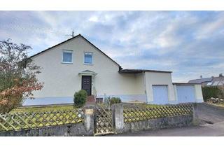 Haus kaufen in 89284 Pfaffenhofen, Pfaffenhofen - +++Pfaffenhofen-OT, 1- oder 2-FH, ca. 143 m² Wfl., 1004 m² Grund, 3 Garagen+++