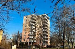 Wohnung kaufen in 92224 Amberg, Amberg - Helle 2-Zimmer-Wohnung mit traumhaften Blick über Amberg
