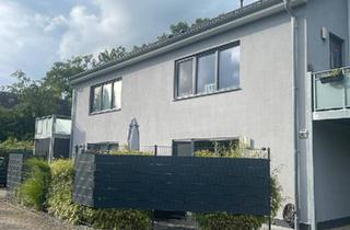 Wohnung kaufen in 27755 Delmenhorst, Delmenhorst - Exklusive 3-Zimmer-OG-WG in Delmenhorst-Adelheide (Ausbau mögl.)