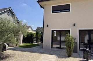 Doppelhaushälfte kaufen in 51503 Rösrath, Rösrath - Exklusive mediterrane u. hochwertige DHH 240qm mit Pool, Whirlpool, Sauna & Wohnkeller in Rösrath