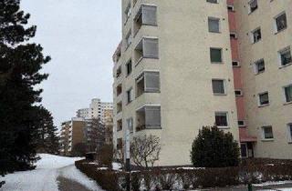 Wohnung kaufen in 12207 Berlin, Berlin - Dreizimmrige Balkonwohnung mit Stellplatz und viel Potential in Berlin-Lichterfelde - unter 3.300,- ?m²!!!