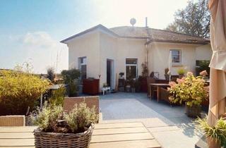 Wohnung kaufen in 44867 Westenfeld, Besonderes Zuhause im Grünen: 4,5 Zimmer mit großer Dachterrasse