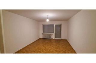 Wohnung kaufen in 82178 Puchheim, Hochwertig und elegant – 2-Zimmer-EG-Wohnung mit Balkon, ideal für Singles und Paare